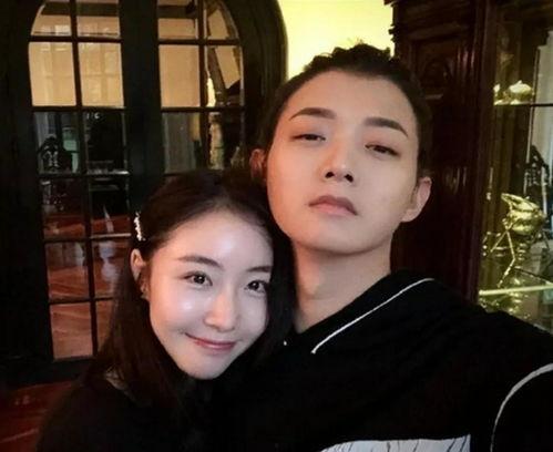 娱乐圈吃瓜壁纸下载免费